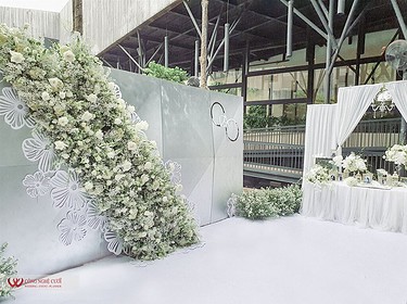 Backdrop chụp ảnh cưới tông màu trắng