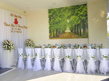 Trang trí gia tiên đẹp ngày cưới