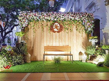 Backdrop chụp ảnh tiệc cưới