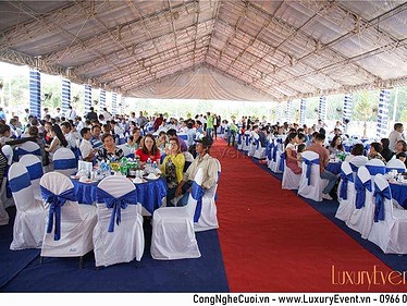 Nhà bạt không gian tổ chức sự kiện