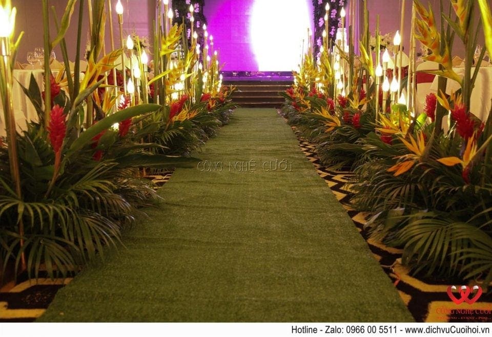 Trang trí lối đi tiệc cưới Tropical