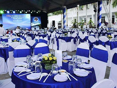 Cho thuê bàn ghế đám cưới tổ chức sự kiện