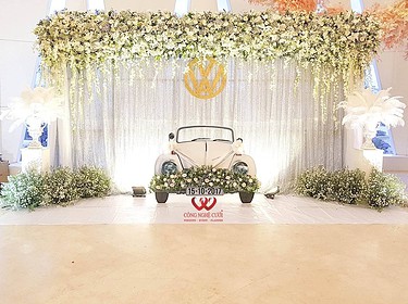 Trang trí backdrop chụp ảnh đám cưới tông trắng