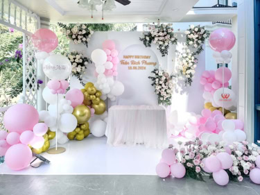 Trang Trí Backdrop Sinh Nhật Tone Hồng Pastel