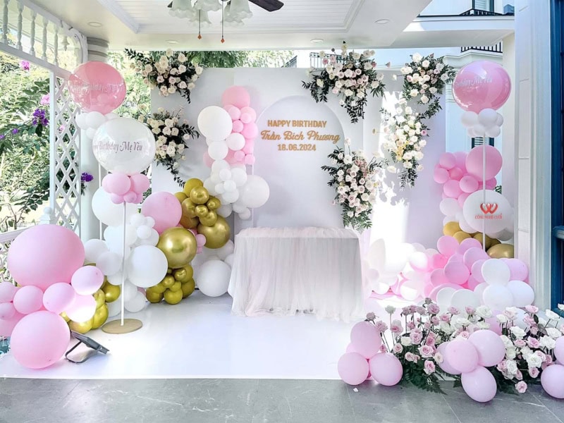 Trang Trí Backdrop Sinh Nhật Tone Hồng Pastel