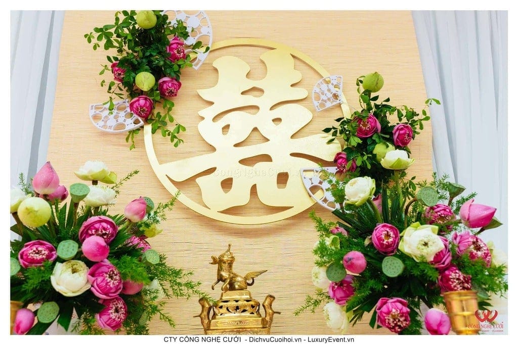 Trang trí lễ gia tiên hoa sen đám cưới