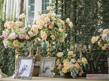 Mẫu bàn gallery đám cưới tại nhà