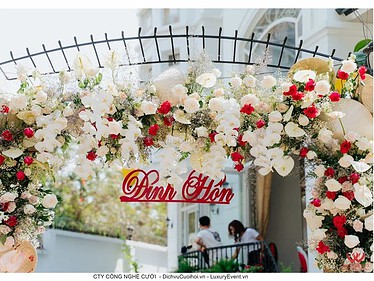 Cổng hoa đám cưới tại nhà tông hồng patel - Ảnh 2