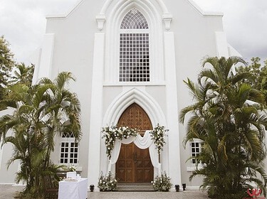 Tổ chức lễ cưới nhà thờ