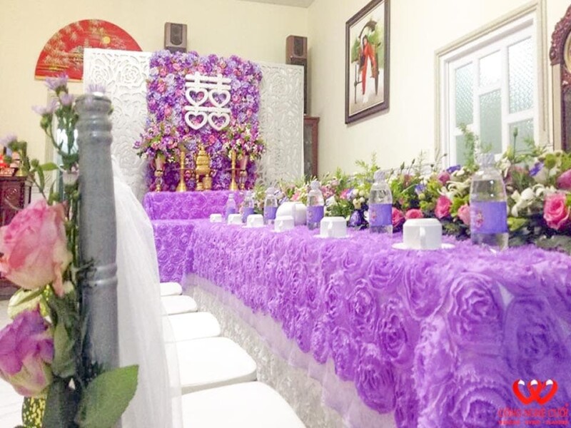 Tổ chức đám cưới và trang trí tiệc tại nhà