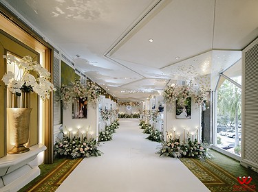 Trang trí backdrop và khu vực đón khách