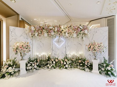 Trang trí backdrop và khu vực đón khách