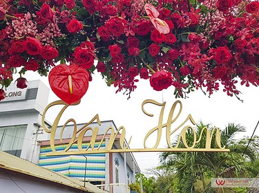 Trang trí cổng hoa đám cưới tại nhà