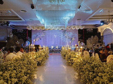 Trang Trí Hoa Lối đi Sân Khấu Tiệc Cưới (6)