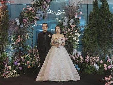 Trang trí backdrop chụp ảnh cưới tại Gem Center