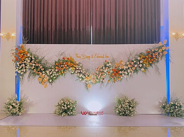 Trang Trí Backdrop Chụp Ảnh Tiệc Cưới (1)