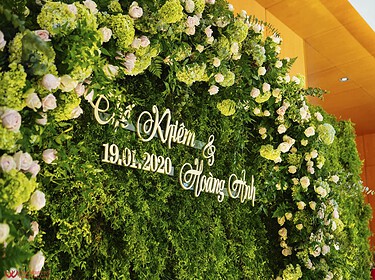 Trang Trí Backdrop Tiệc Cưới Tại Adora Nguyễn Kiệm (3)