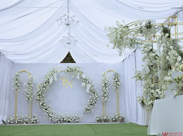 Trang Trí Backdrop Tiệc Cưới Ngoài Trời Tại Đồng Nai (7)