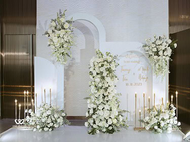 Trang Trí Backdrop Chụp ảnh Tiệc Cưới Tông Trắng đẹp (4)