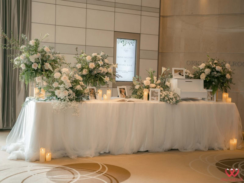 Trang Trí Bàn Gallery Tiệc Cưới Tại Nikko Hotel SaiGon (1)
