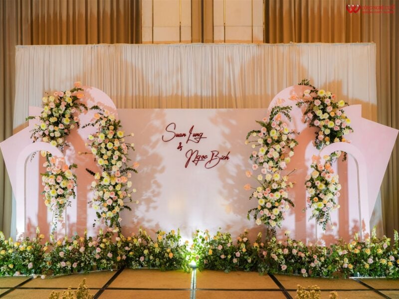 Trang Trí Sân Khấu Tiệc Cưới tại Nikko Hotel SaiGon