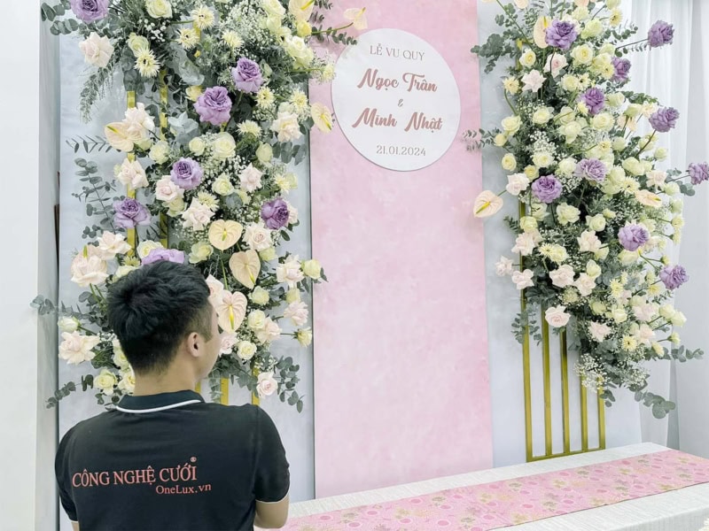 Trang Trí Gia Tiên Tông Hồng Tím