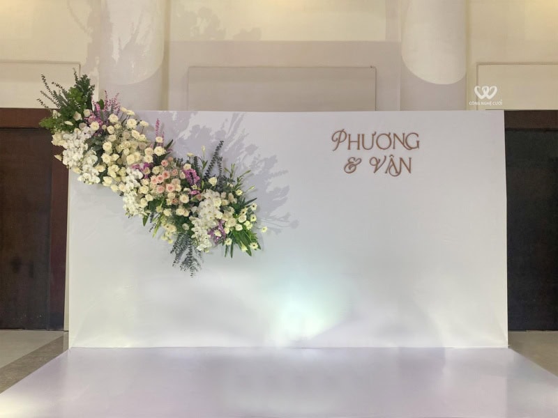 Trang Trí Backdrop Tiệc Cưới