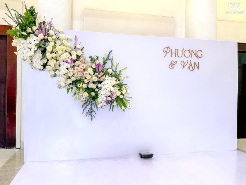 Trang Trí Backdrop Tiệc Cưới