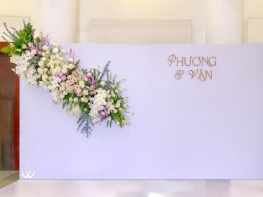 Trang Trí Backdrop Tiệc Cưới