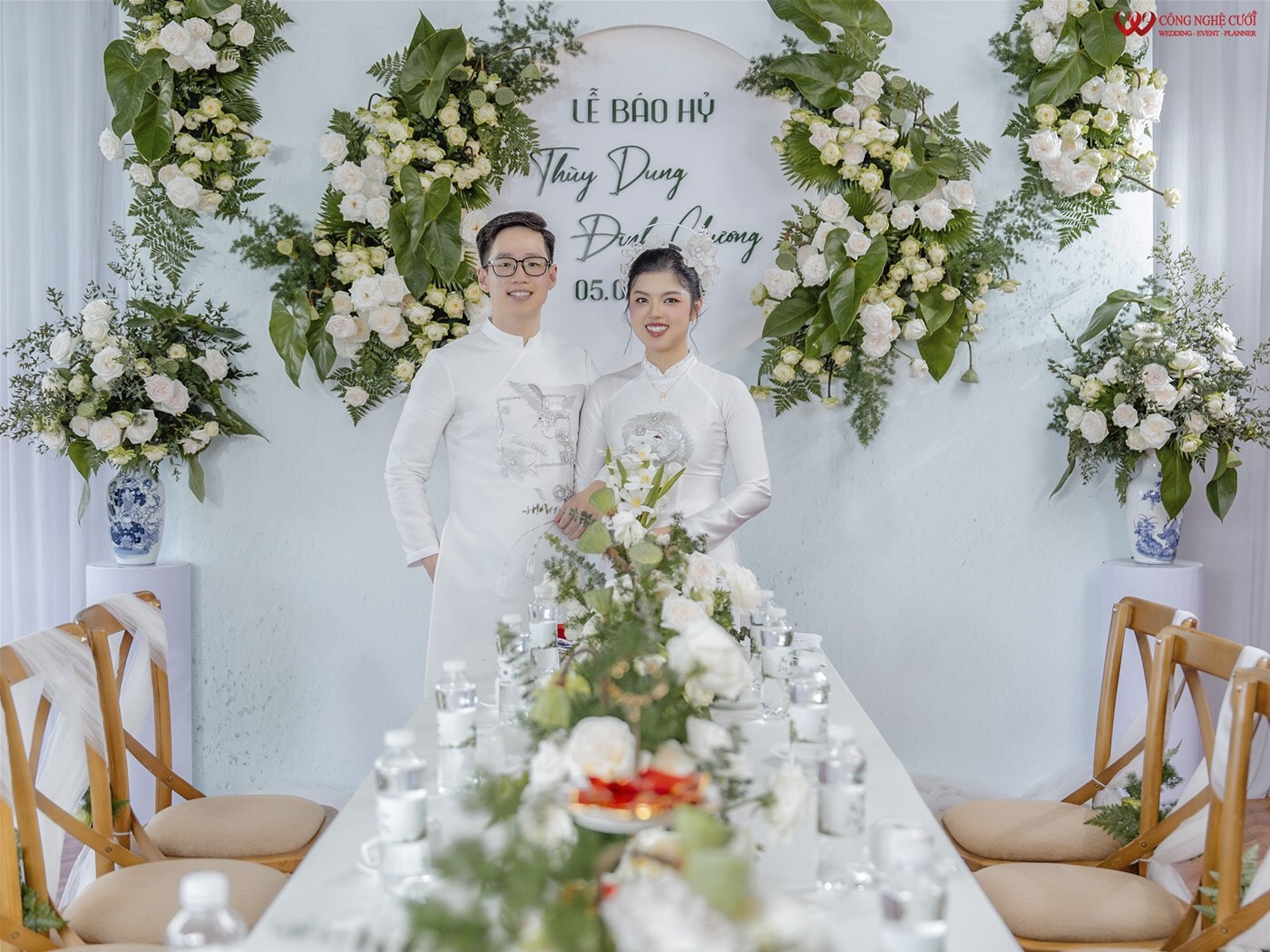 Trang Trí Lễ Gia Tiên Tông Trắng Xanh