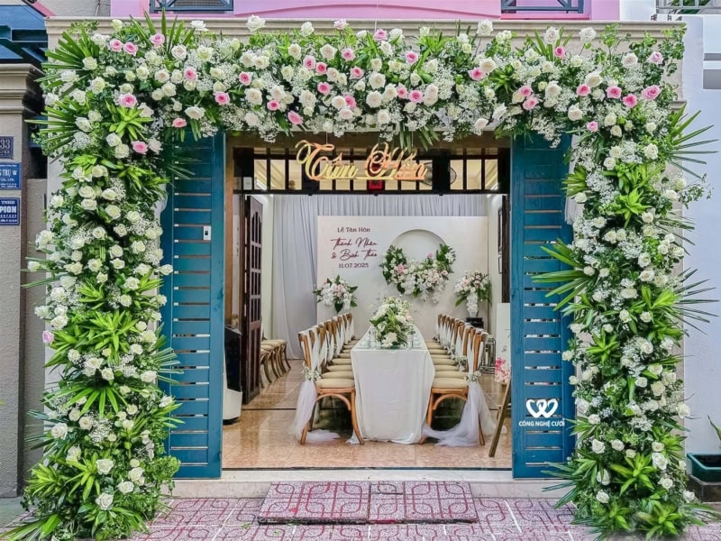 Cổng Hoa Tông Trang Hồng Lá Xanh