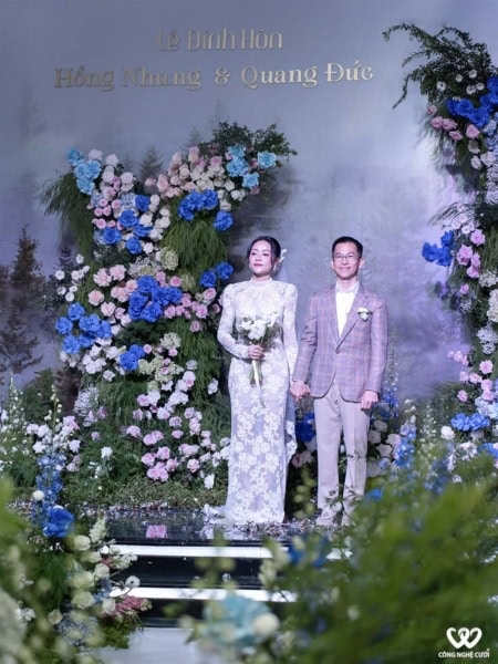 Sân Khấu Tiệc đính Hôn