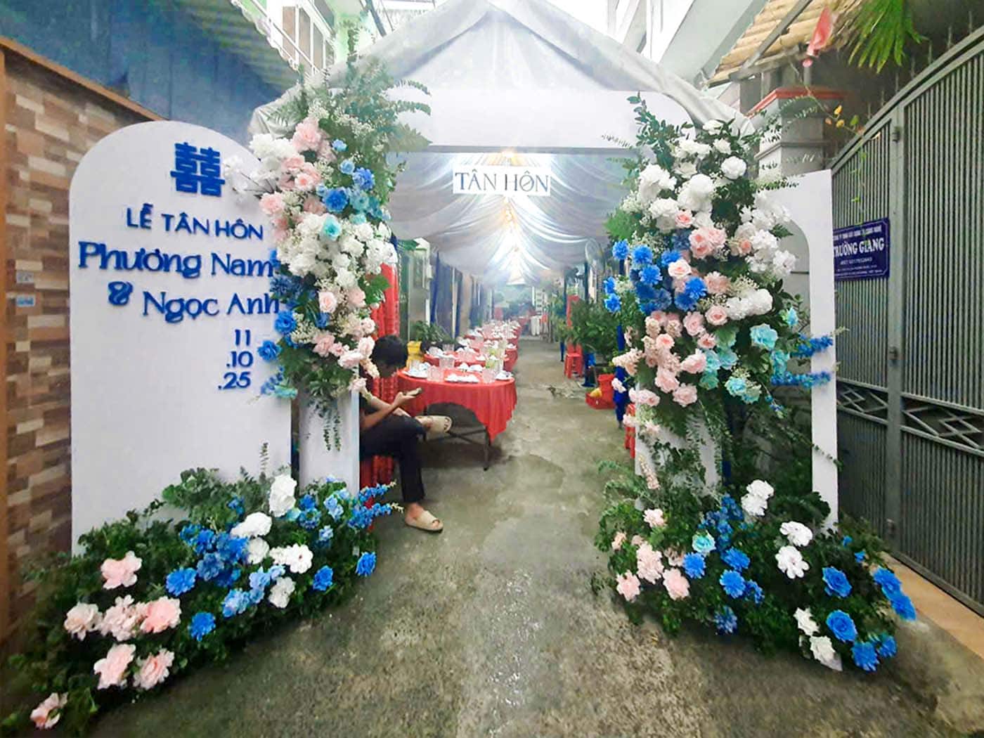 Trang Trí Nhà Lễ Tân Hôn Tông Xanh Dương