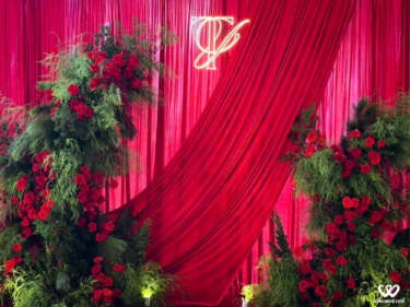 Backdrop Chụp ảnh Cưới Tông đỏ