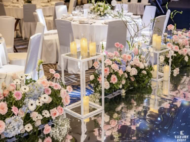 Lối đi Trang Trí Tiệc Cưới