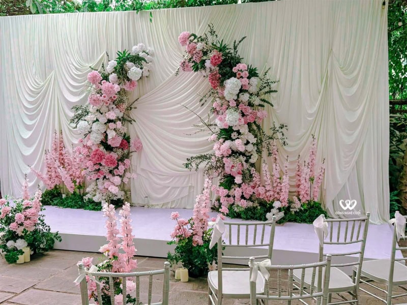 Sân Khấu Tiệc Cưới Ngoài Trời