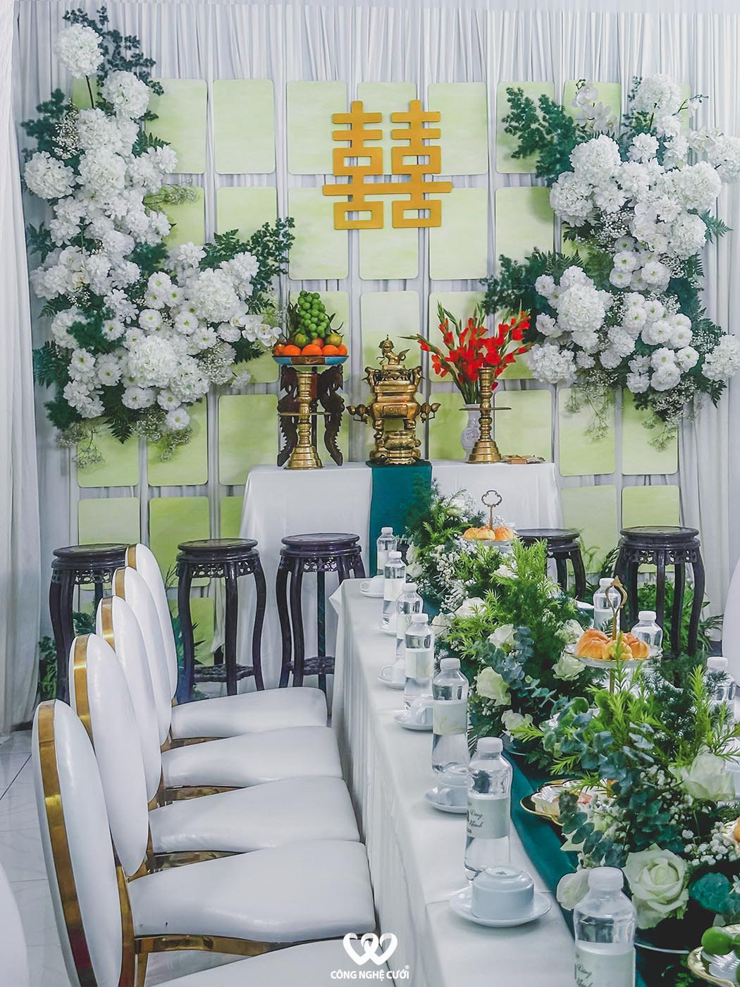 Trang Trí Gia Tiên Tông Trắng Xanh