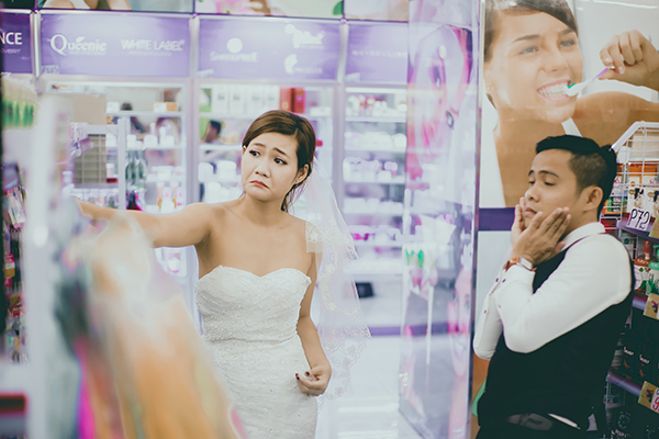 Để chuẩn bị cho ngày trọng đại, Thông và Kim Anh đã thực hiện bộ ảnh cưới ngay tại quê hương Đà Nẵng.
